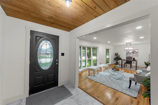Building Photo - 1109 Linda Ln