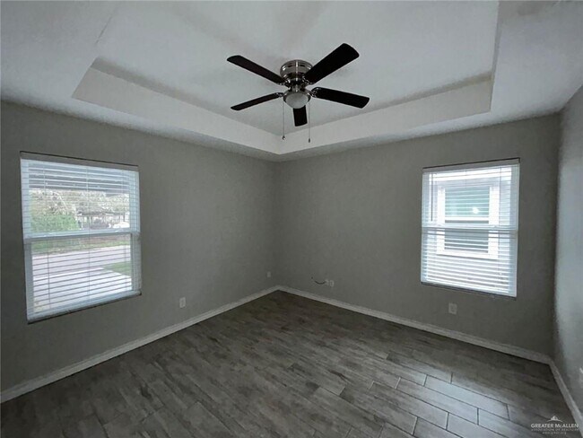 Building Photo - 1410 Quitaca Dr