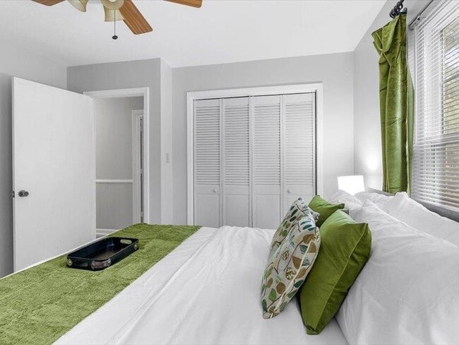 Building Photo - 1835 Portland Ave