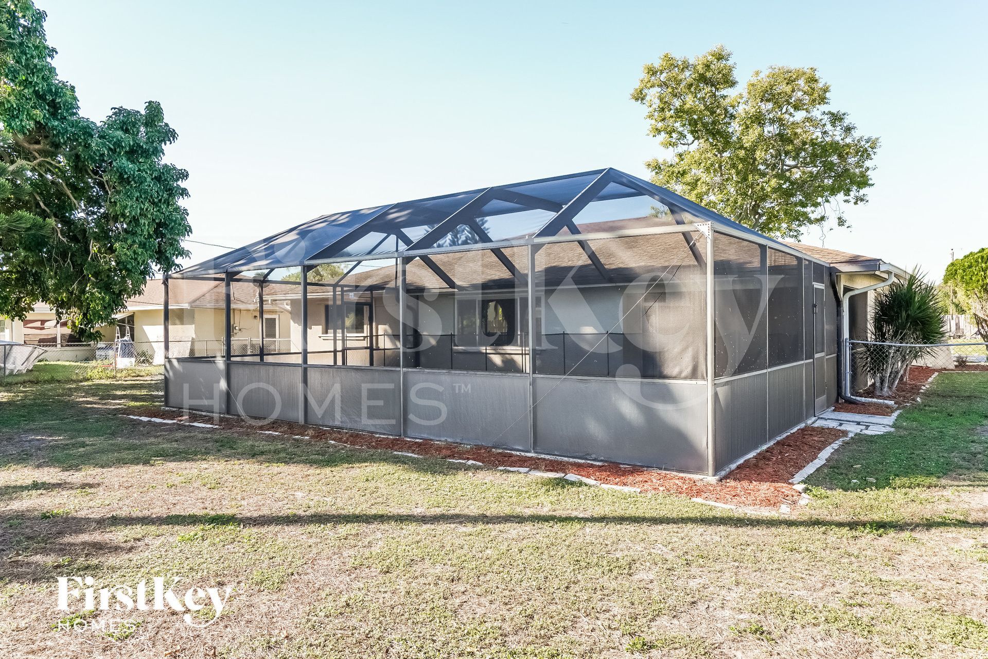 Building Photo - 3413 SE 11th Ave