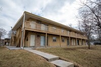 Building Photo - 15312-10 Knox-