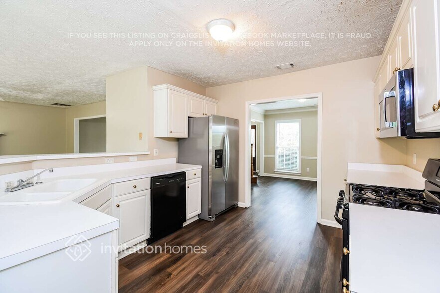 Building Photo - 2601 Dreux Ct