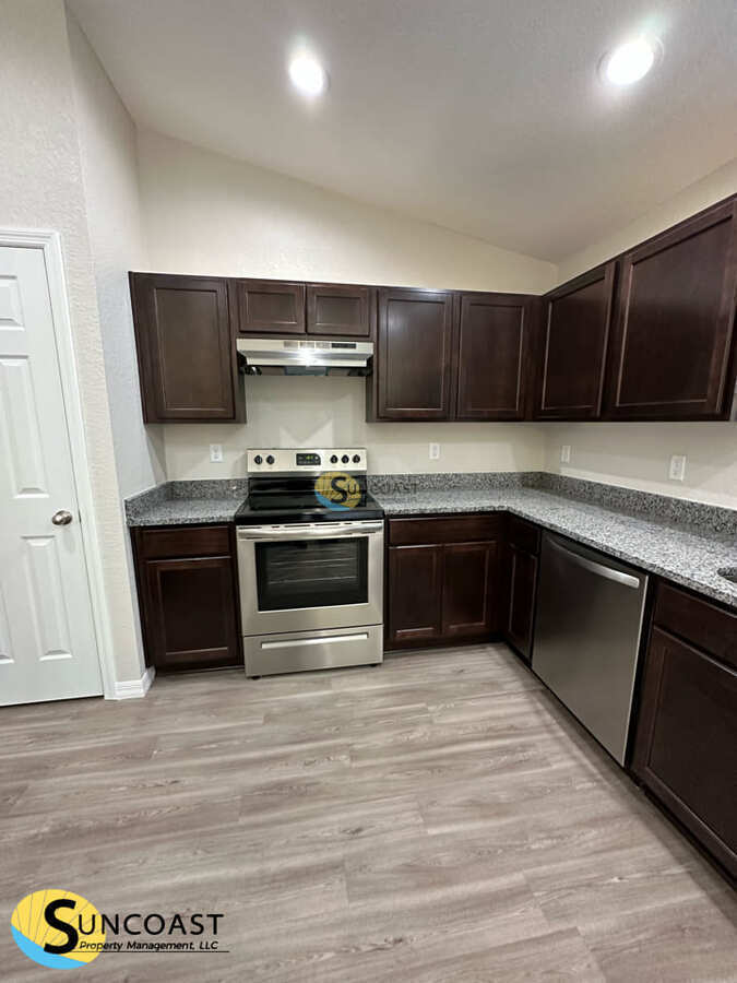 Building Photo - 8009 N Primrose Dr