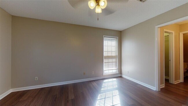 Building Photo - 1806 Heatherton Dr