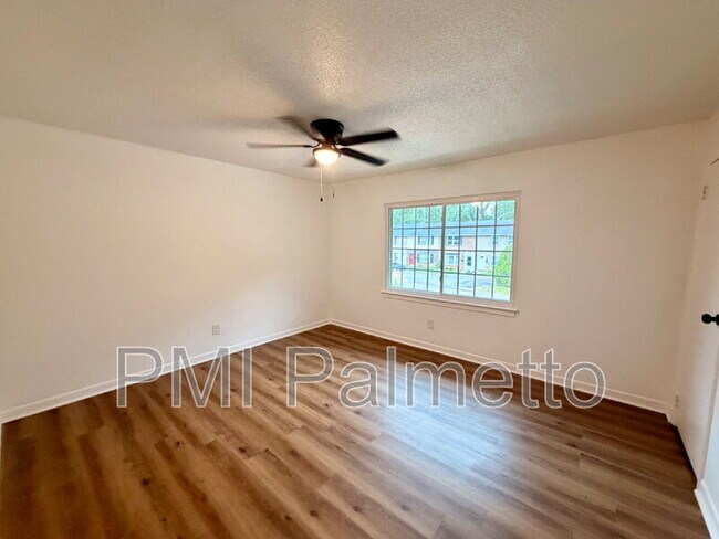 Building Photo - 1213 Grove Park Ln