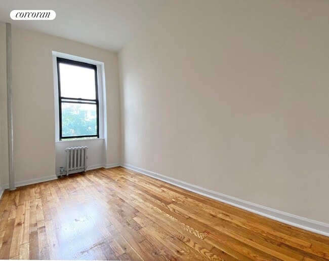 Building Photo - 454 W 57th St