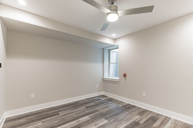 Building Photo - 1609 Ogden St