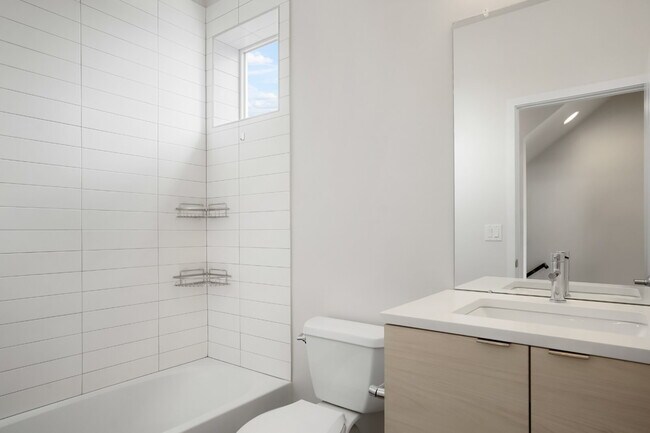 Building Photo - Stylish Sloan’s Lake Townhome with Rooftop...