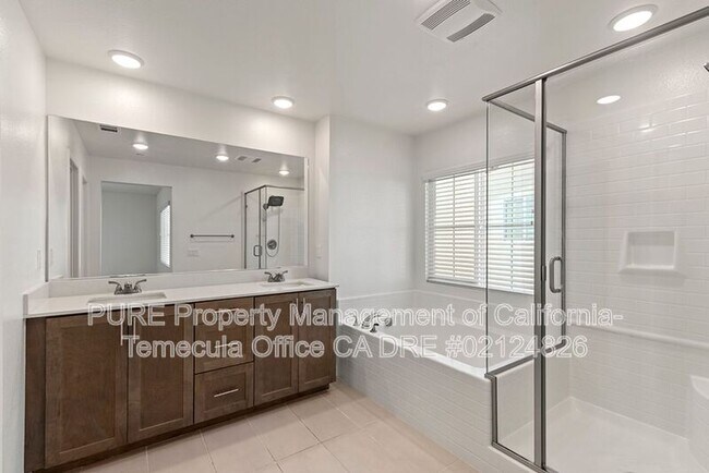 Building Photo - 208 Canopy Trails Pl