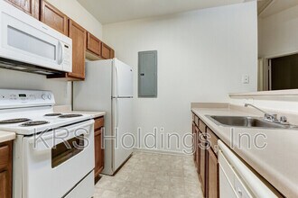 Building Photo - 1420 Hull St