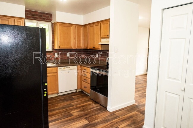 Building Photo - 4917 35th St NE