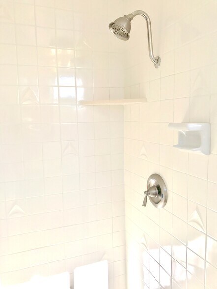 Building Photo - 17418 Califa St