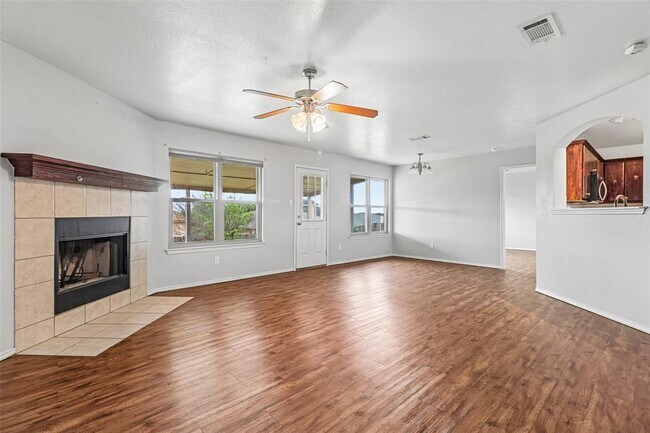 Building Photo - 1309 Marlee Cir