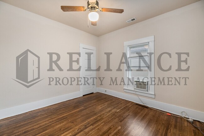 Building Photo - 1405 S Ida St