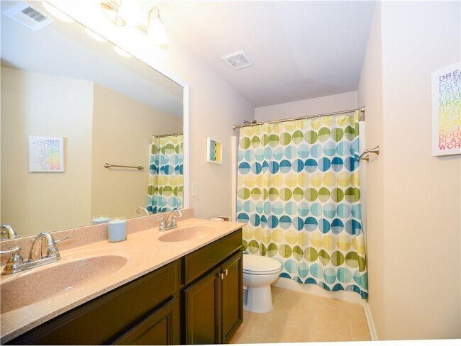 Building Photo - 5940 Weddington Dr