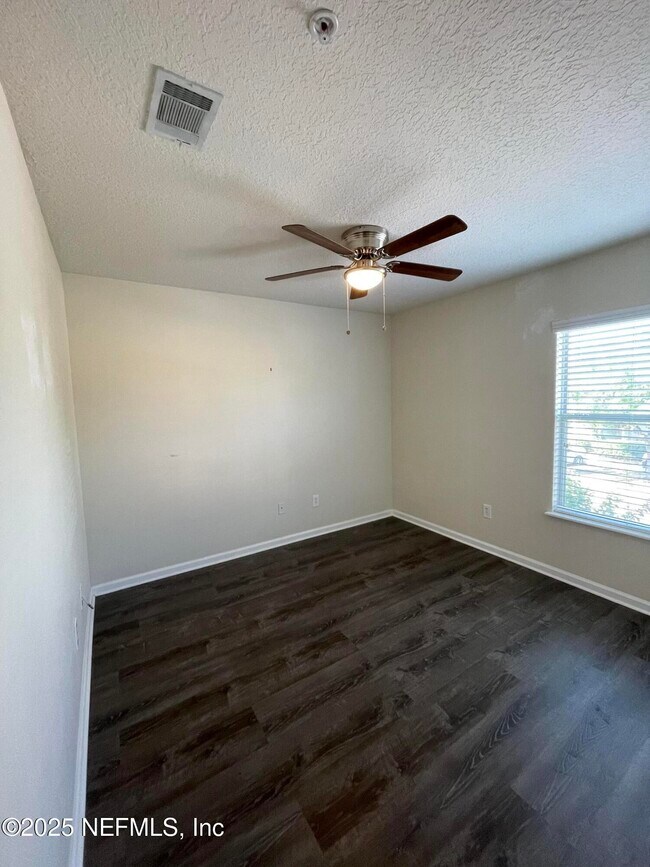 Building Photo - 6965 Ortega Woods Dr