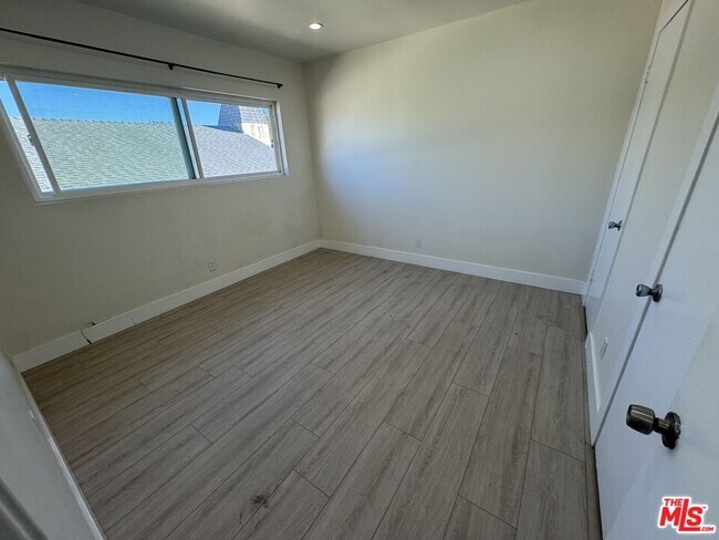 Building Photo - 1963 17th St