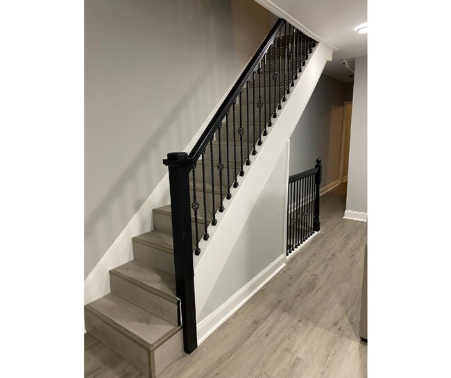 Building Photo - 5019 Belair Rd