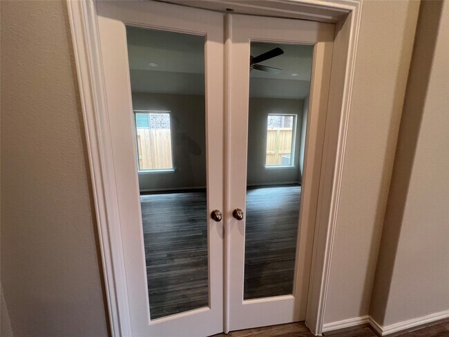 Building Photo - 10818 Cassiopeia Creek Cir