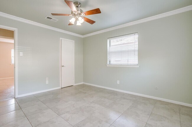 Building Photo - 1812 Winchester Way