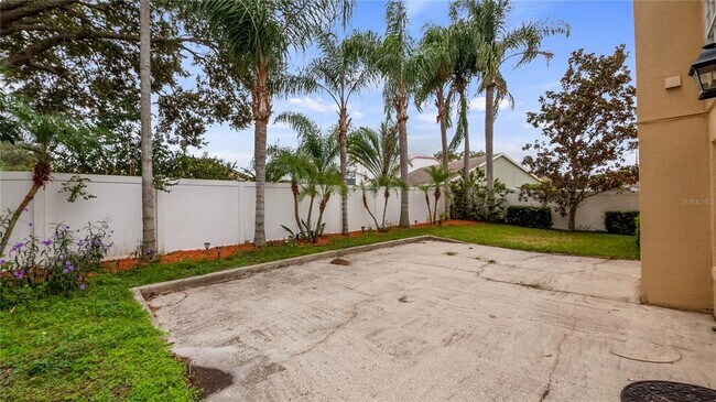 Building Photo - 468 Queensbridge Dr