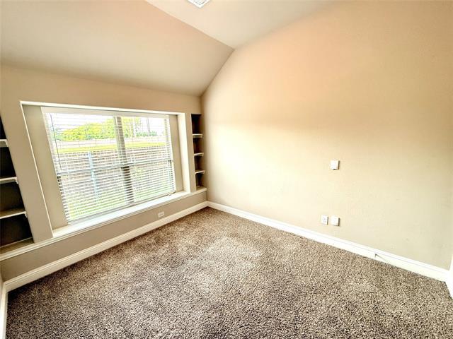 Building Photo - 505 Princeton Ave