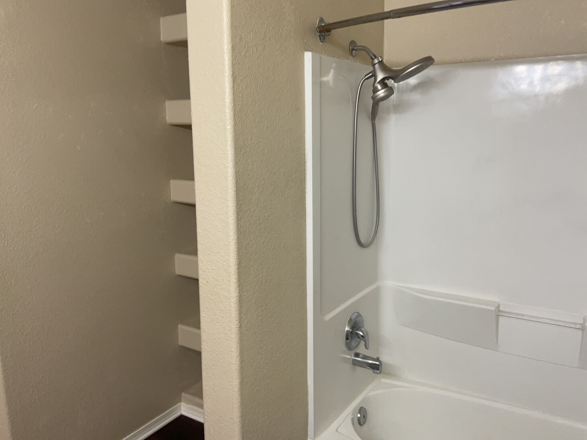 Building Photo - 3753 Havasu Falls St NE