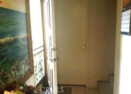 Building Photo - 1008 Las Lomas Dr