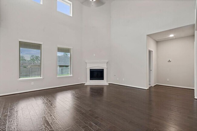 Building Photo - 14108 N Crater Lake Trail