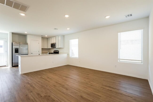 Building Photo - 11628 SW 38th St