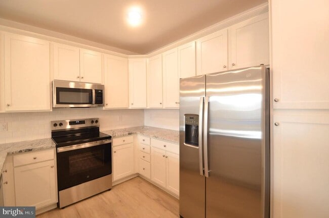 Building Photo - 21731 Dovekie Ter