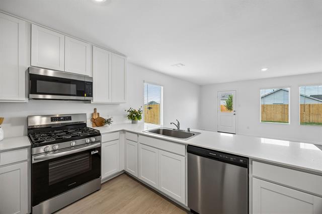 Building Photo - 3012 Tooley Dr