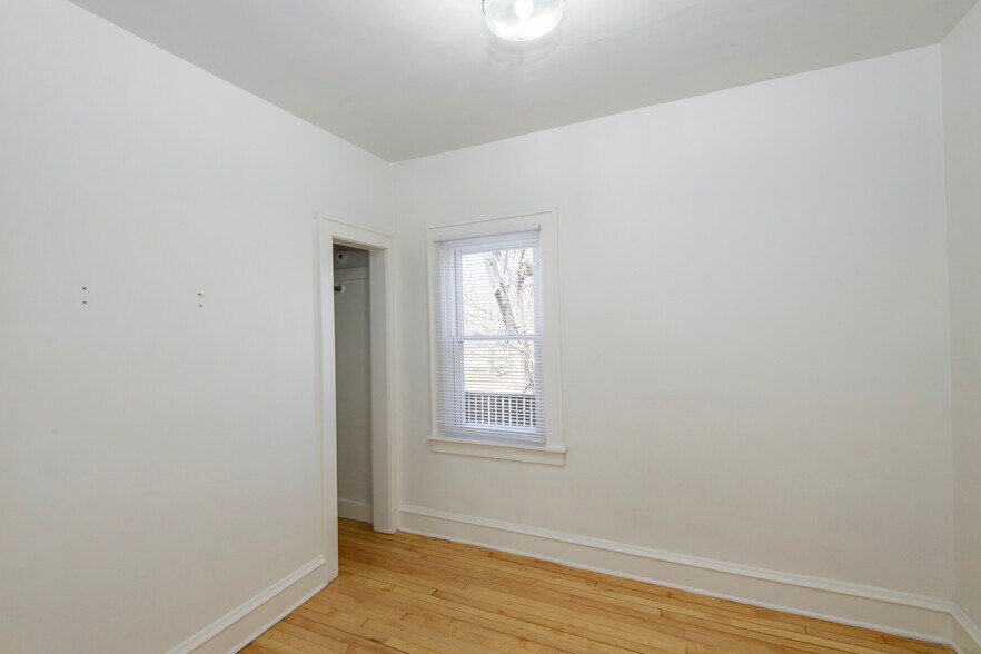 Building Photo - 2028 S 85th St