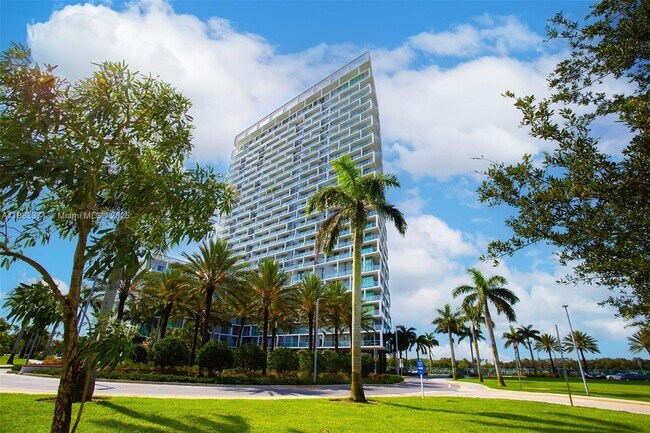 Building Photo - 2000 Metropica Wy