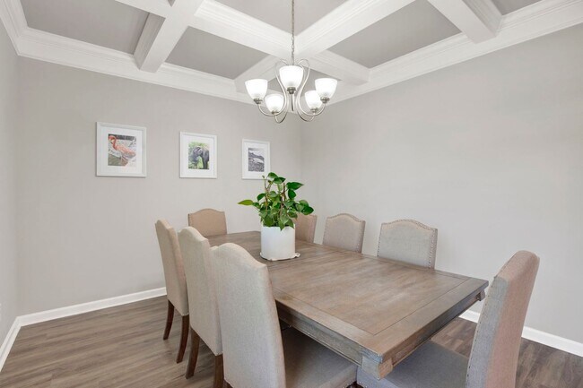 Building Photo - Savannah Quarters!