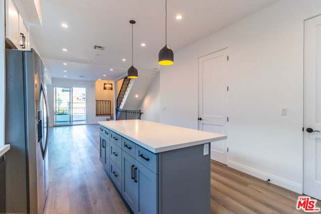 Building Photo - 5323 Ben Ave