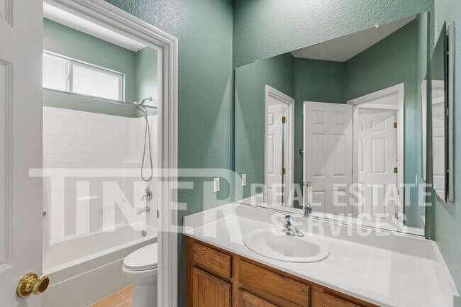 Building Photo - 8287 Lauffer Way