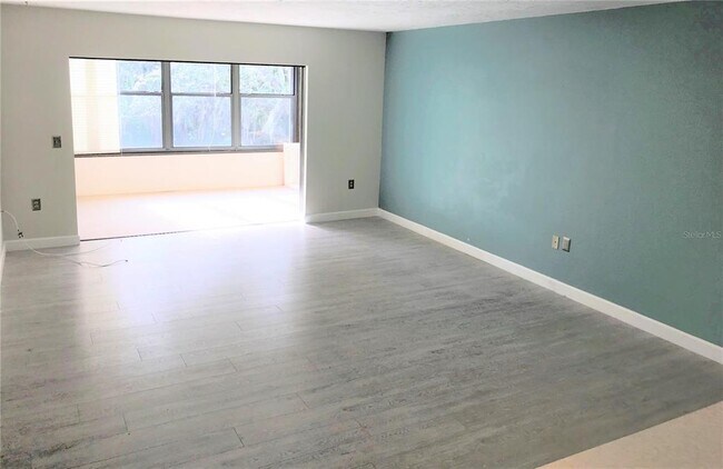 Building Photo - 283 Sherwood Dr