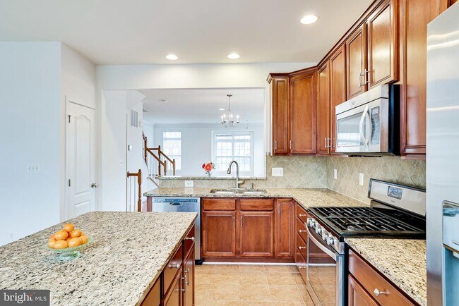 Building Photo - 43190 Whelplehill Terrace