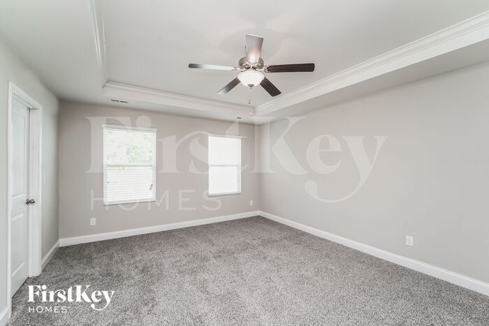 Building Photo - 9216 Evans Creek Ct