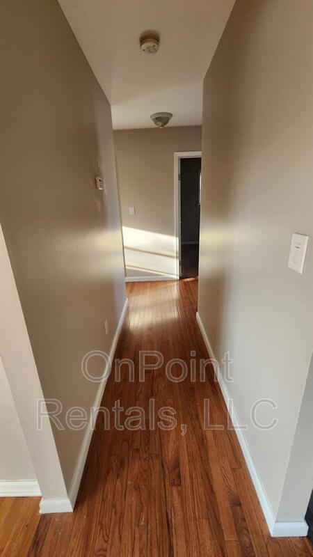 Building Photo - 7510 Cardwell St