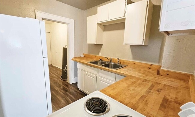 Building Photo - 1312 NW 12th St