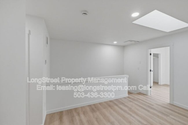 Building Photo - 826 S 19th St
