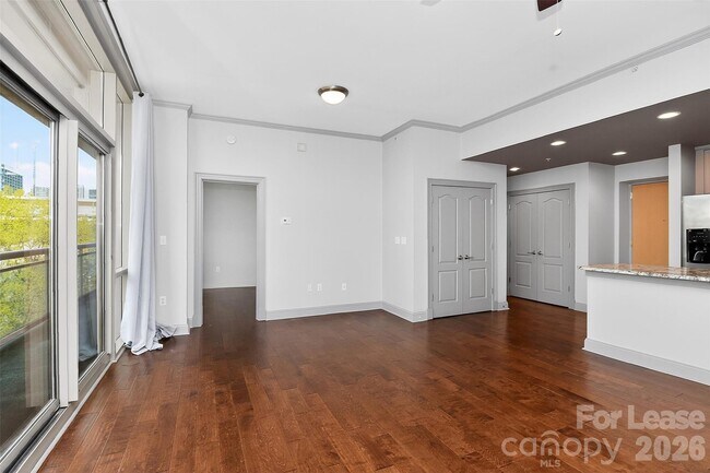 Building Photo - 315 Arlington Ave