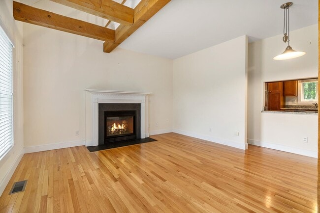 Building Photo - 50 Mainmast Cir