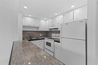 Building Photo - 3208 SE 11th St