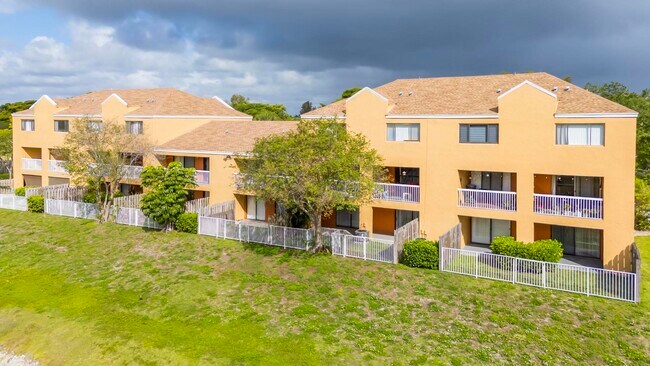 Building Photo - 5200 NW 31st Ave