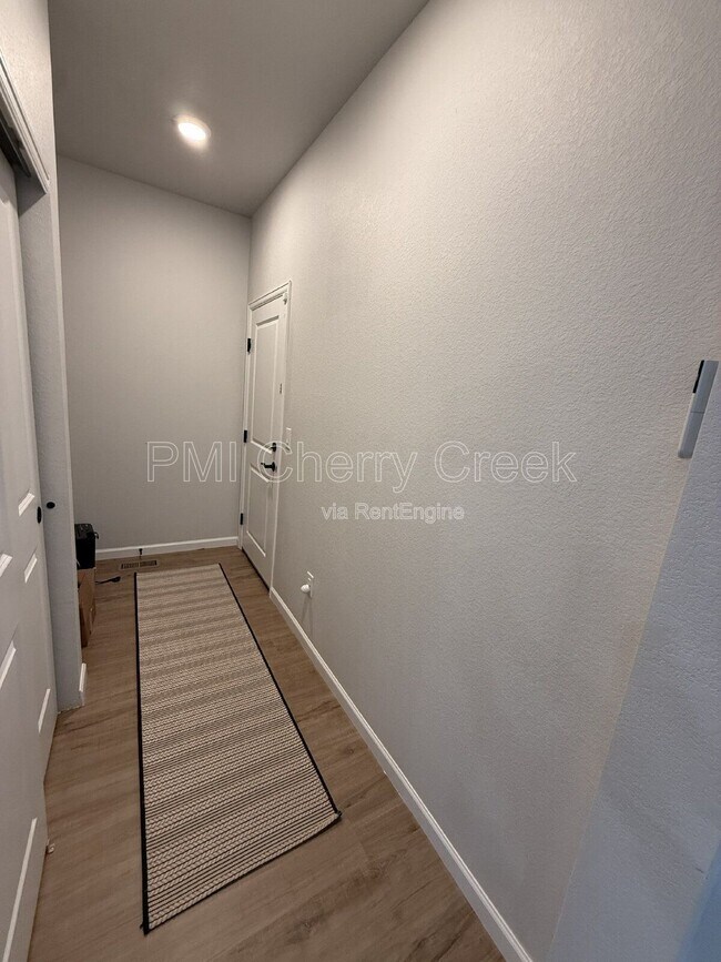 Building Photo - 13887 Deertrack Ln