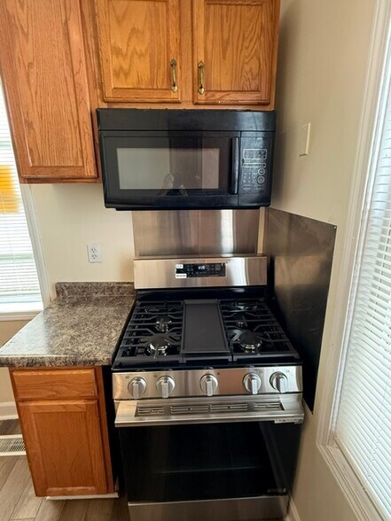 Galley Kitchen - 13310 S Brandon Ave