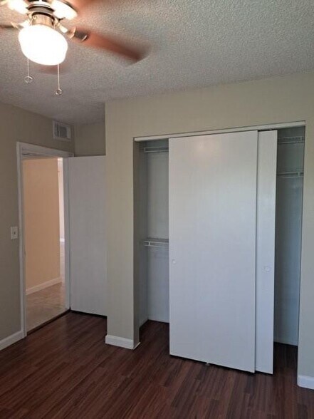 Building Photo - 11356 Royal Palm Blvd